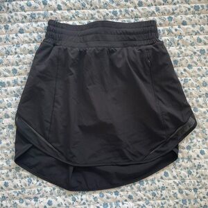 Hotty Hot High-Rise Skirt size 2 Lululemon